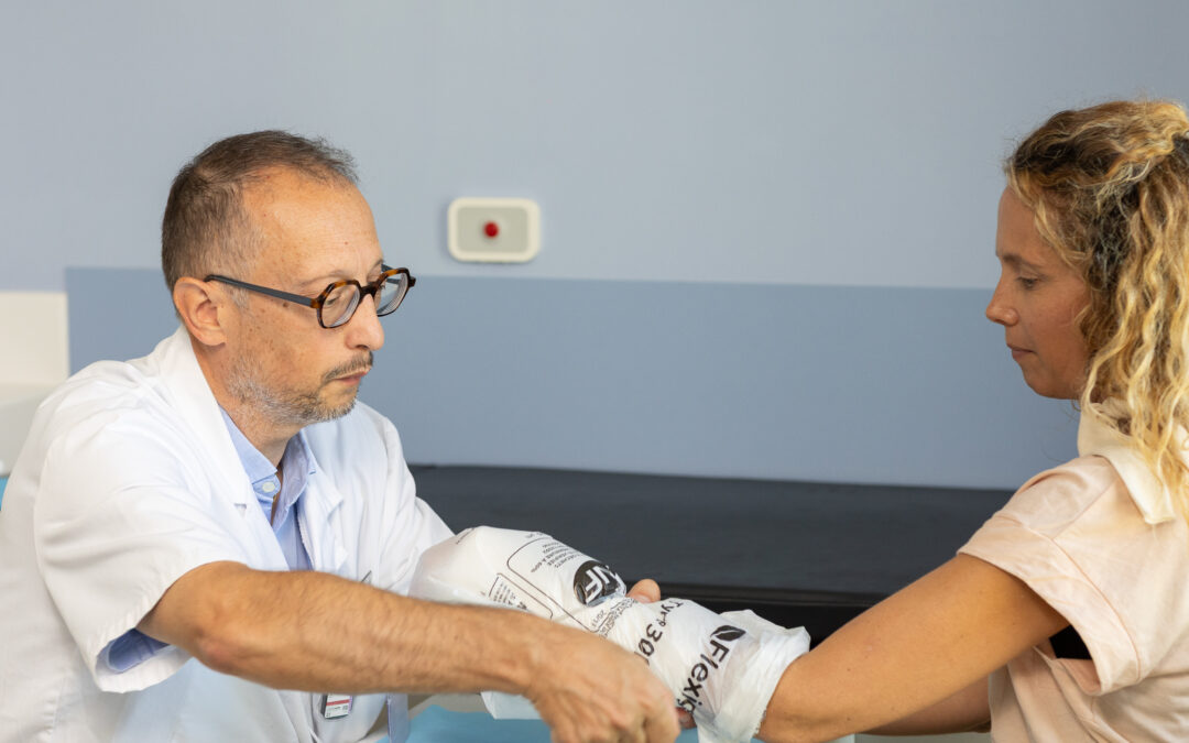 Récupération après chirurgie de la main : conseils du Dr Rabarin, chirurgien de la main à la Clinique Saint-Léonard